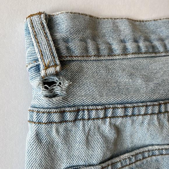 Brandy Melville Destroyed Ripped Mom Jeans - Picture 7 of 15